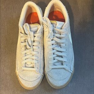 Nike light purple Suede Low-Top Sneakers